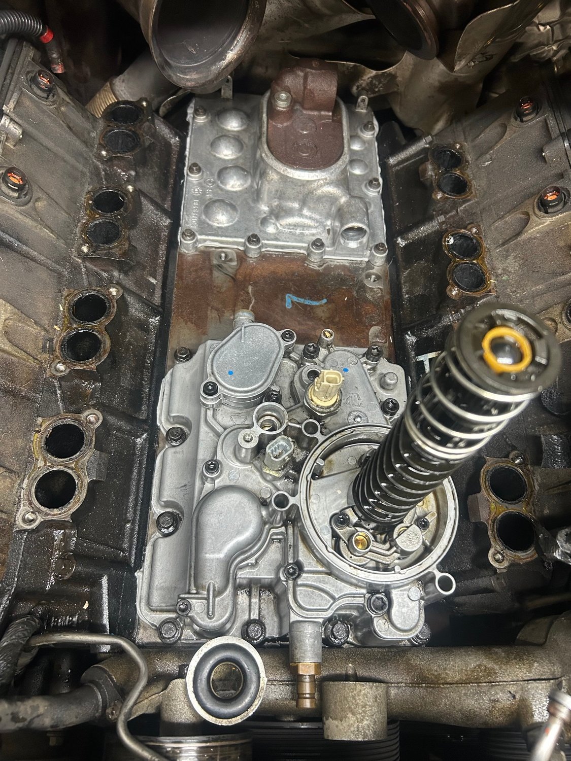 Diesel engine top end with camshafts